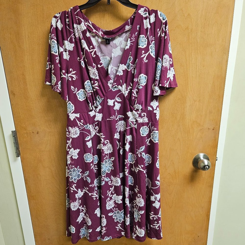 Torrid Size 1 V Neck Dress